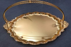 METAL TRAY WITH TOP HANDLE Y2902